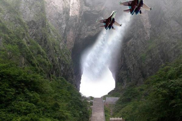 Montanhas Tianmen: A Entrada Para o Paraíso!